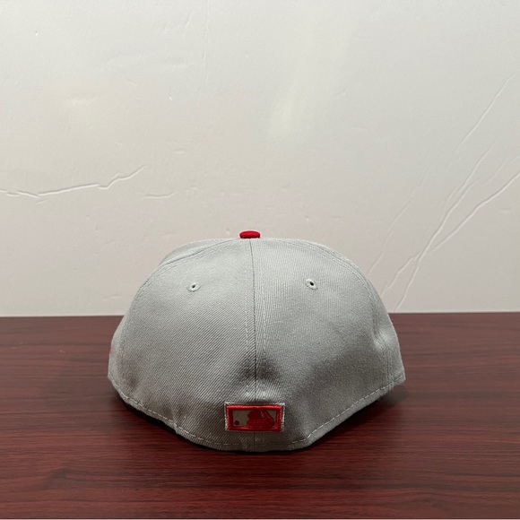 New Era, 59Fifty Fitted Hat, Cincinnati Reds, Grey & Red - Picture 3 of 9